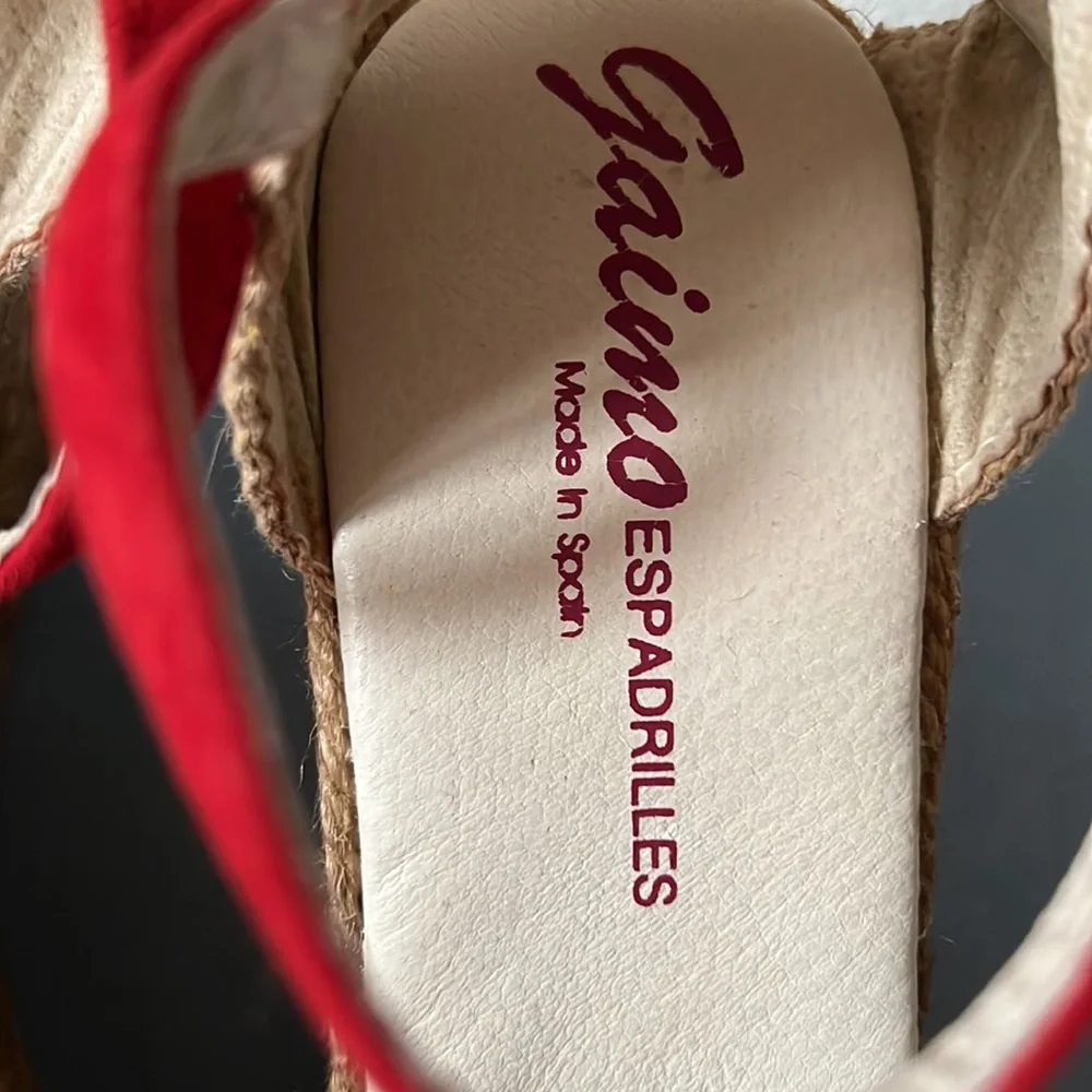 GAIMO Wedge Espadrilles real suede & hand made in Spain in Euro 41 w/4” heels. - Picture 7 of 7